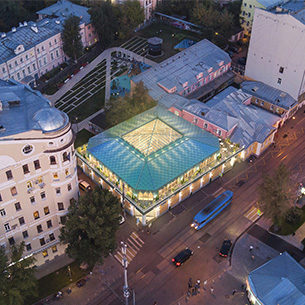 Надстройка для фудмаркета в историческом центре Москвы